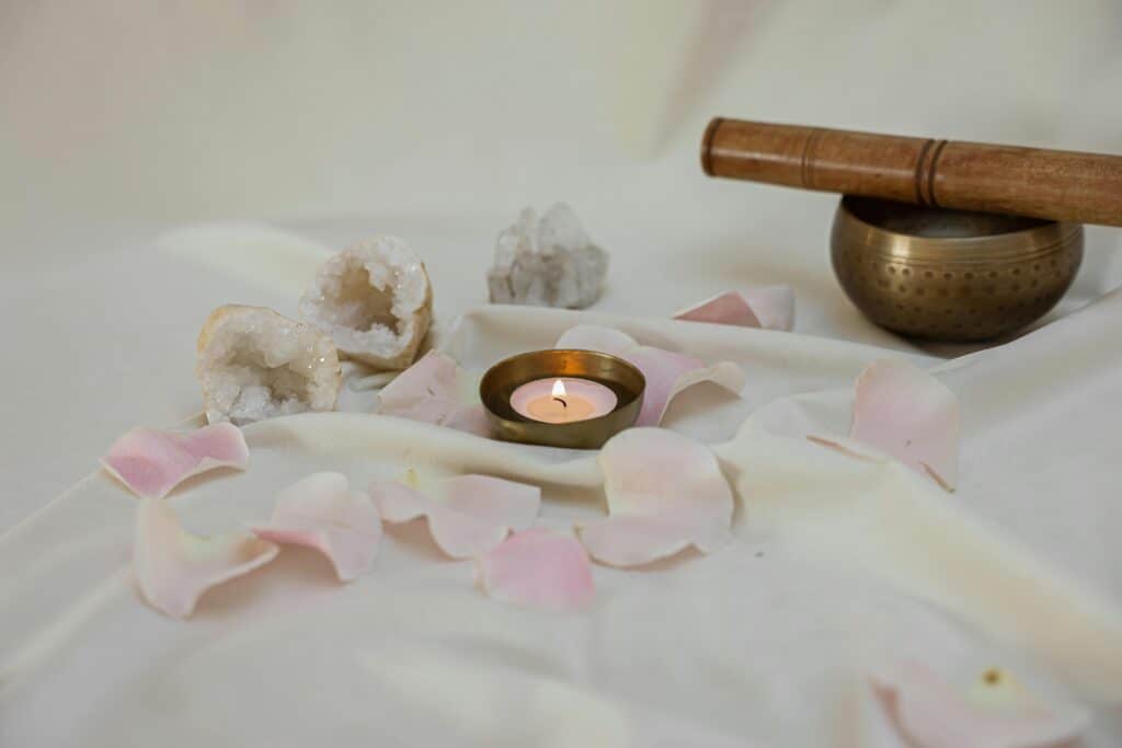 image of crystals and singing bowl representing distance healing session and distance reiki session with singing bowl